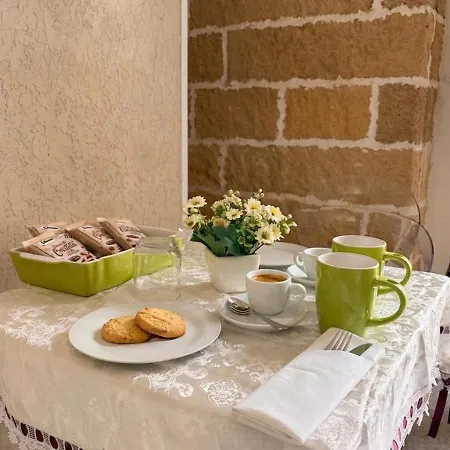 - Occidente Апартаменти *